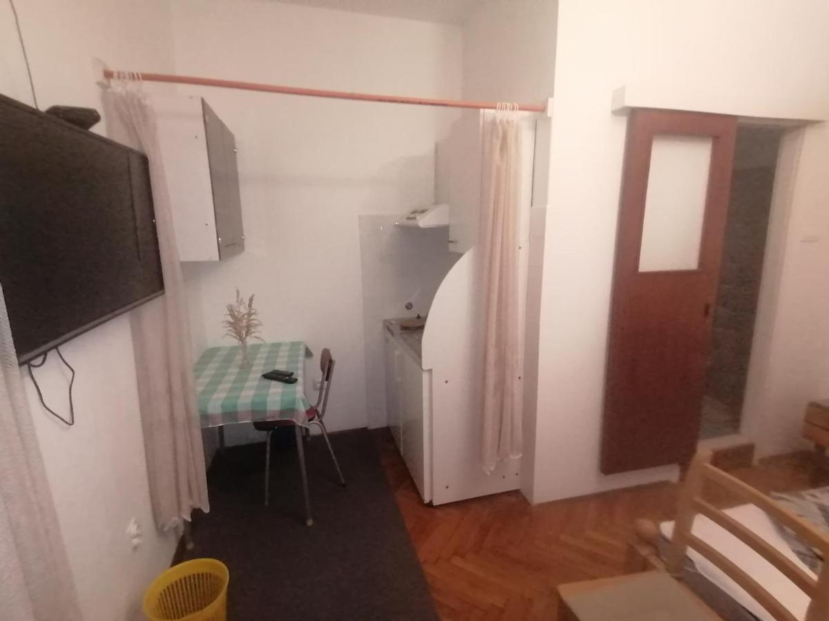 Marina Apartment End Rooms Vela Luka Ngoại thất bức ảnh
