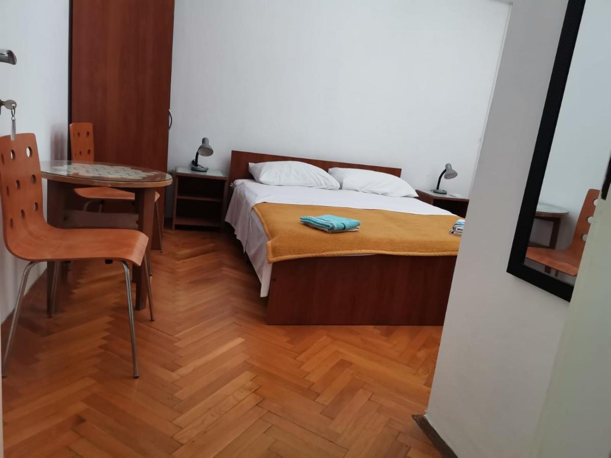 Marina Apartment End Rooms Vela Luka Ngoại thất bức ảnh