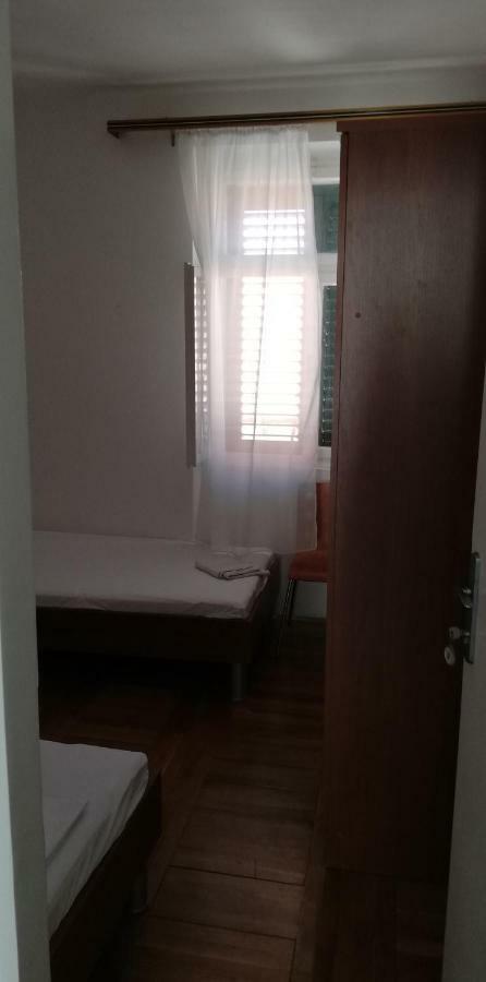 Marina Apartment End Rooms Vela Luka Ngoại thất bức ảnh