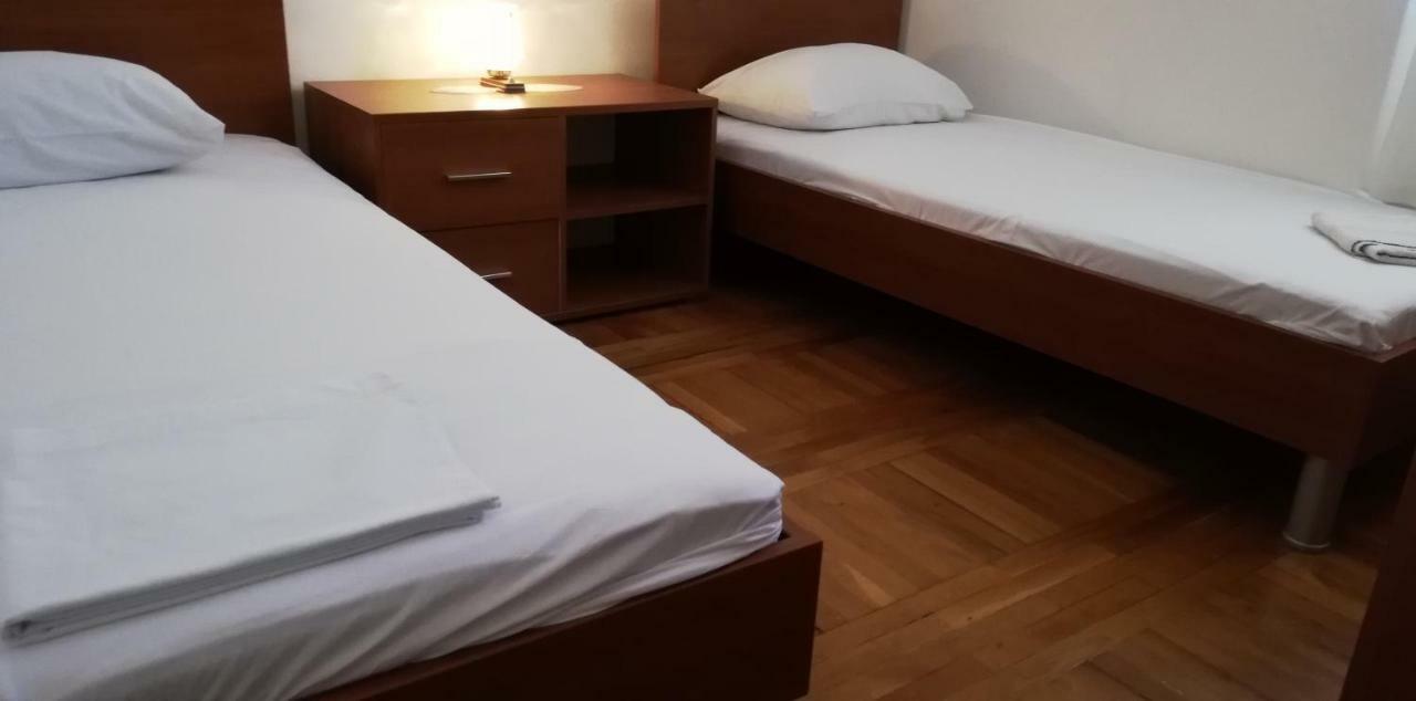 Marina Apartment End Rooms Vela Luka Ngoại thất bức ảnh